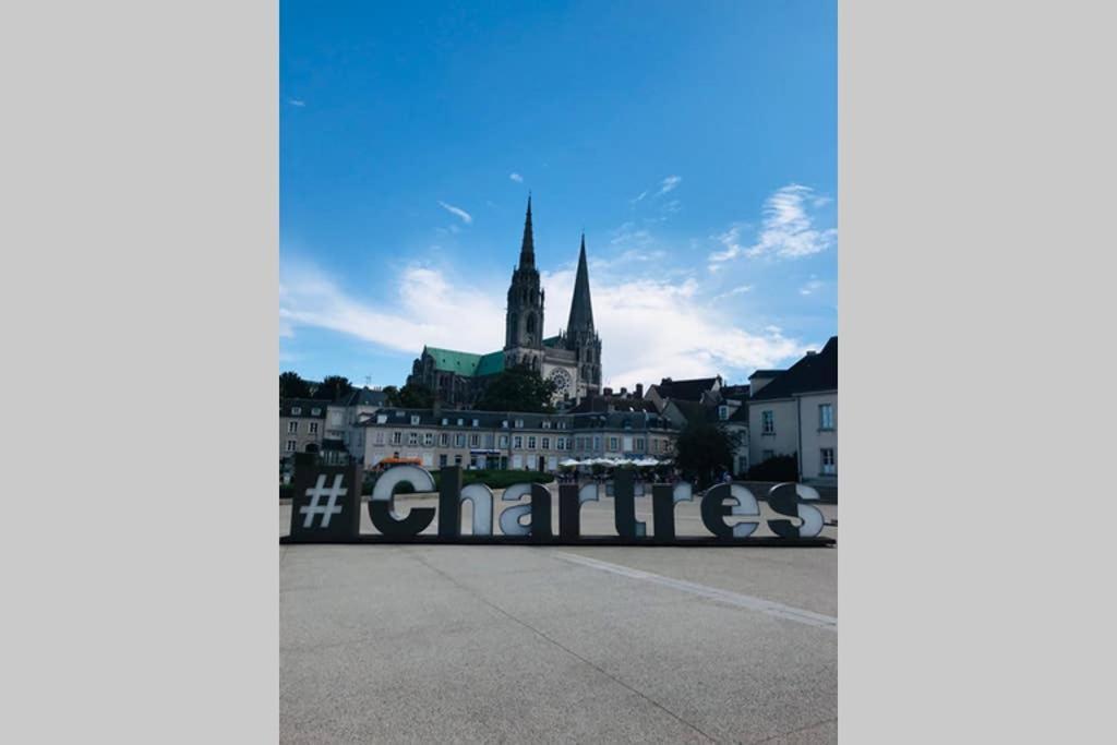 Apartmán Le Nicole Chartres Exteriér fotografie
